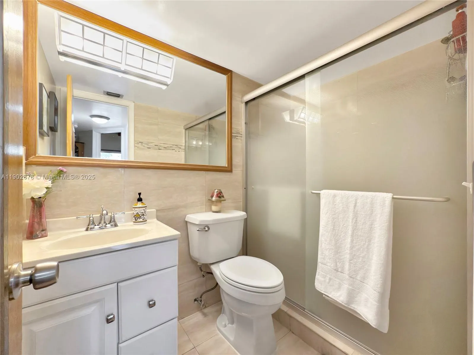 5201 Orduna Dr., #15