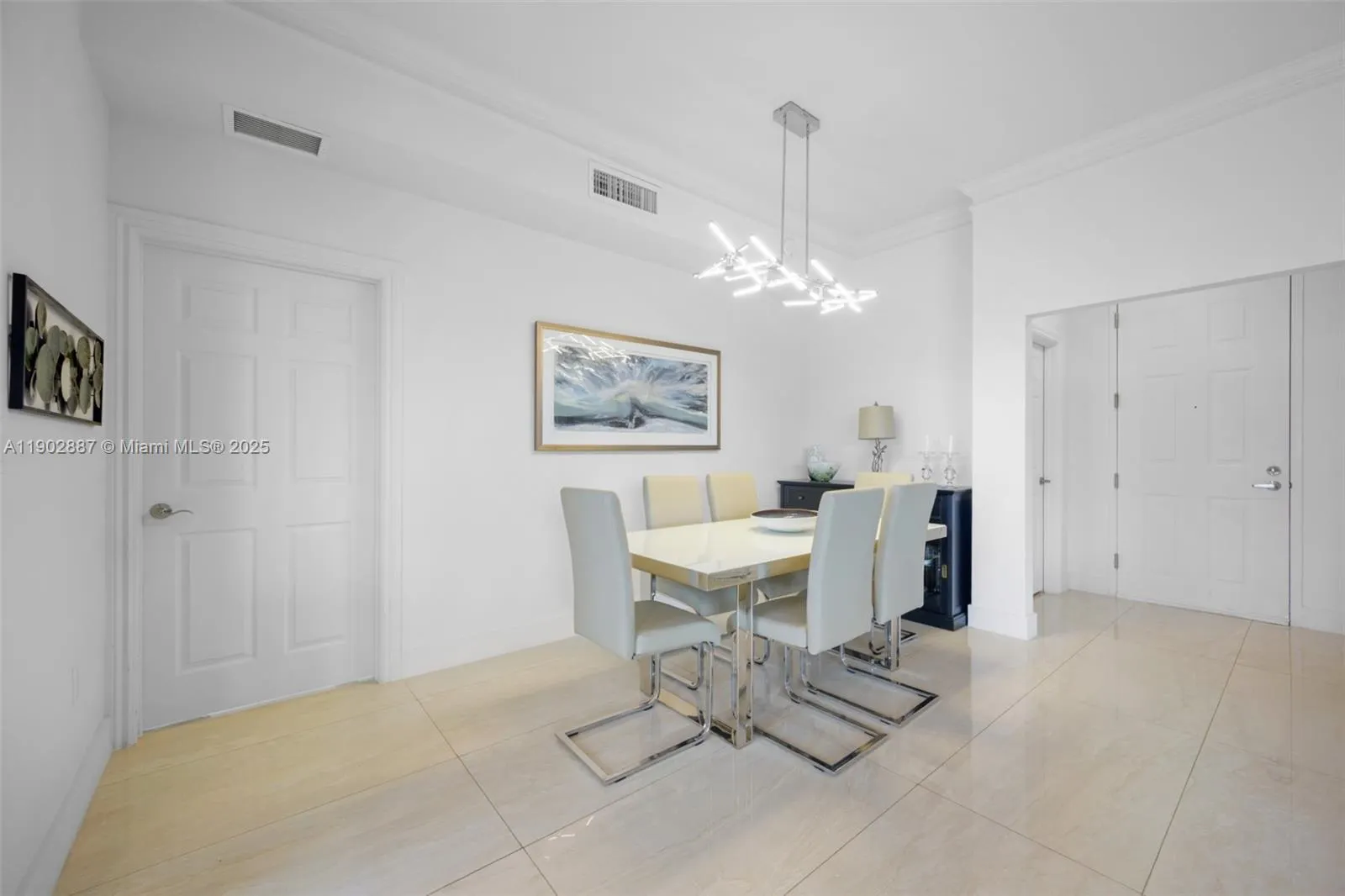 3001 NE 185 St, #613