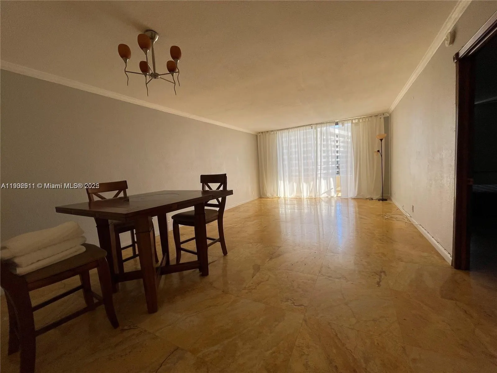 600 Three Islands Blvd, #1814