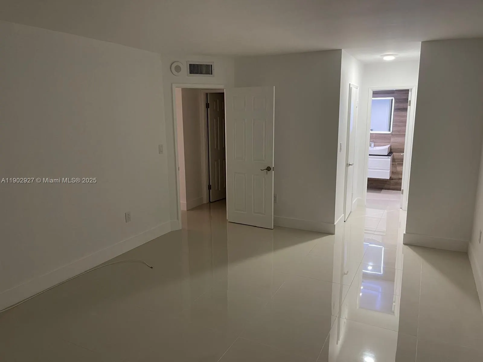 2801 NE 183rd St, #1909W