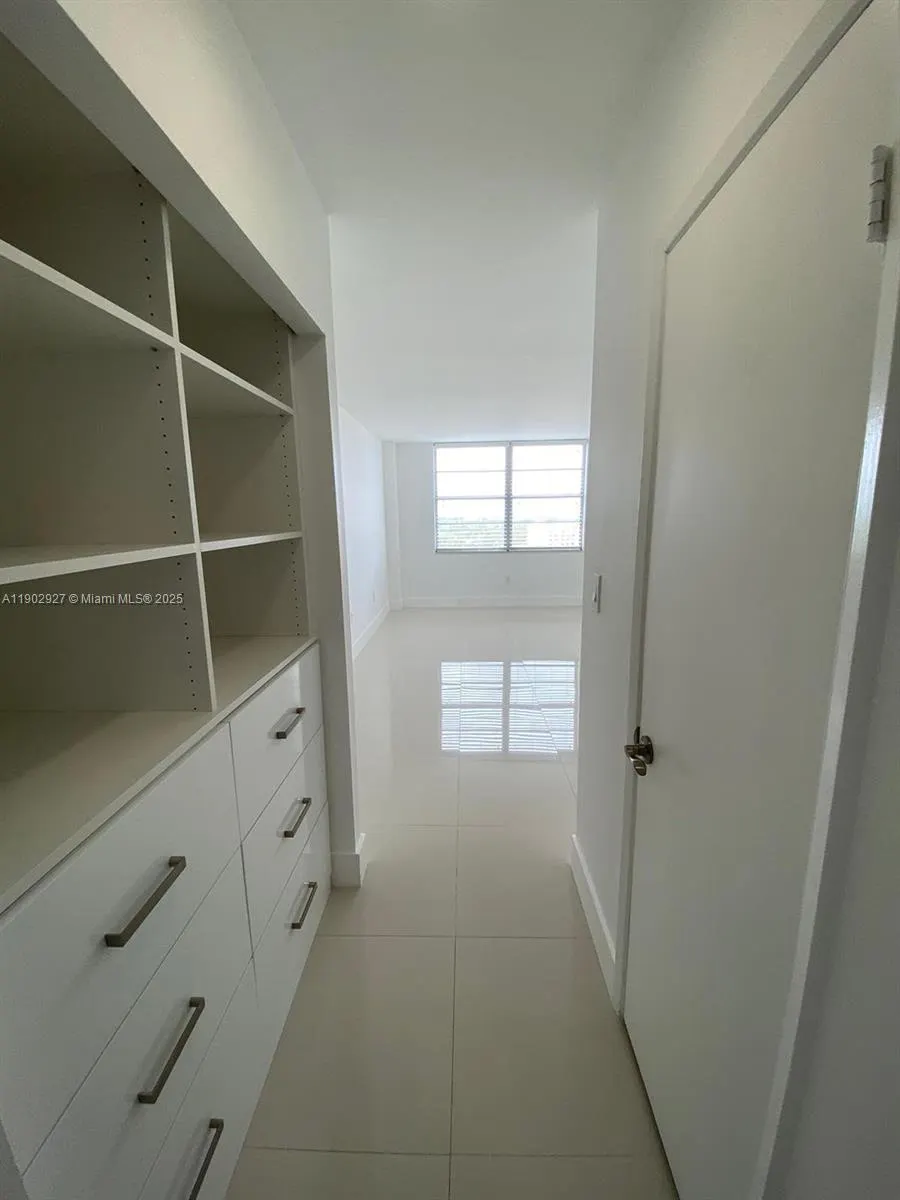 2801 NE 183rd St, #1909W