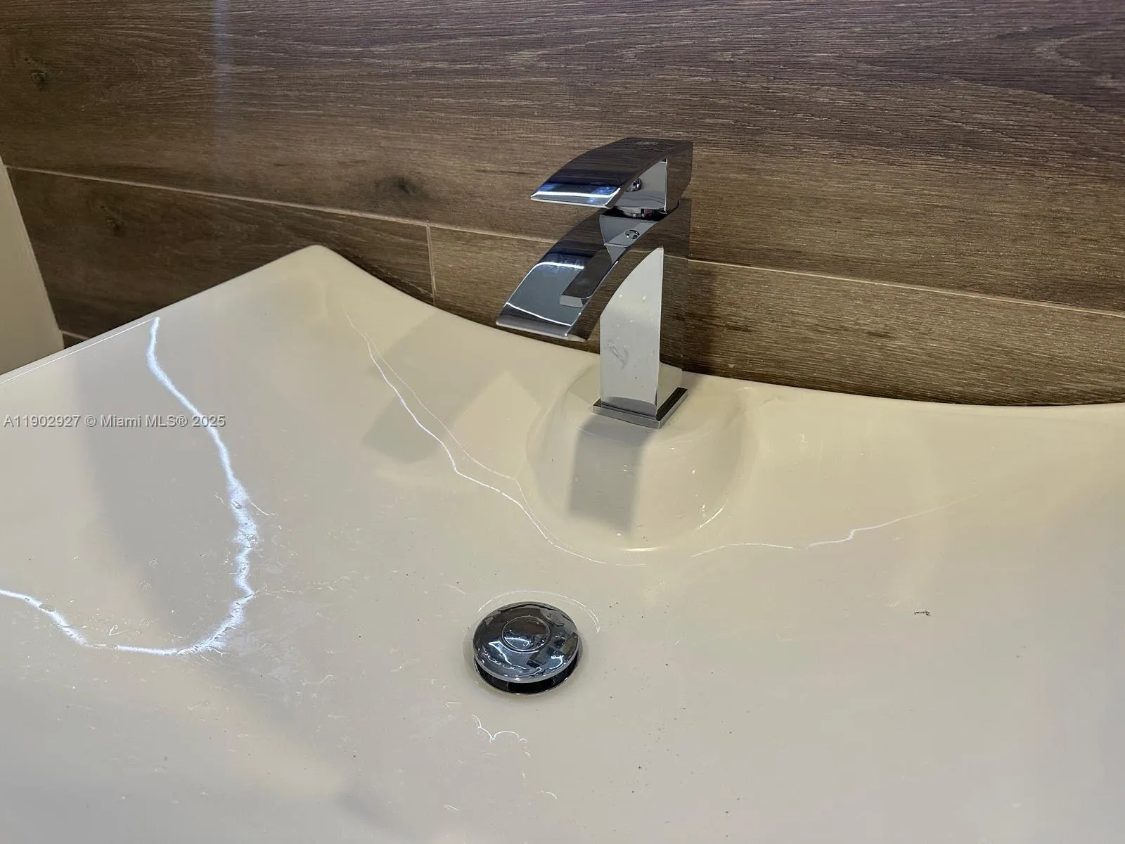 2801 NE 183rd St, #1909W