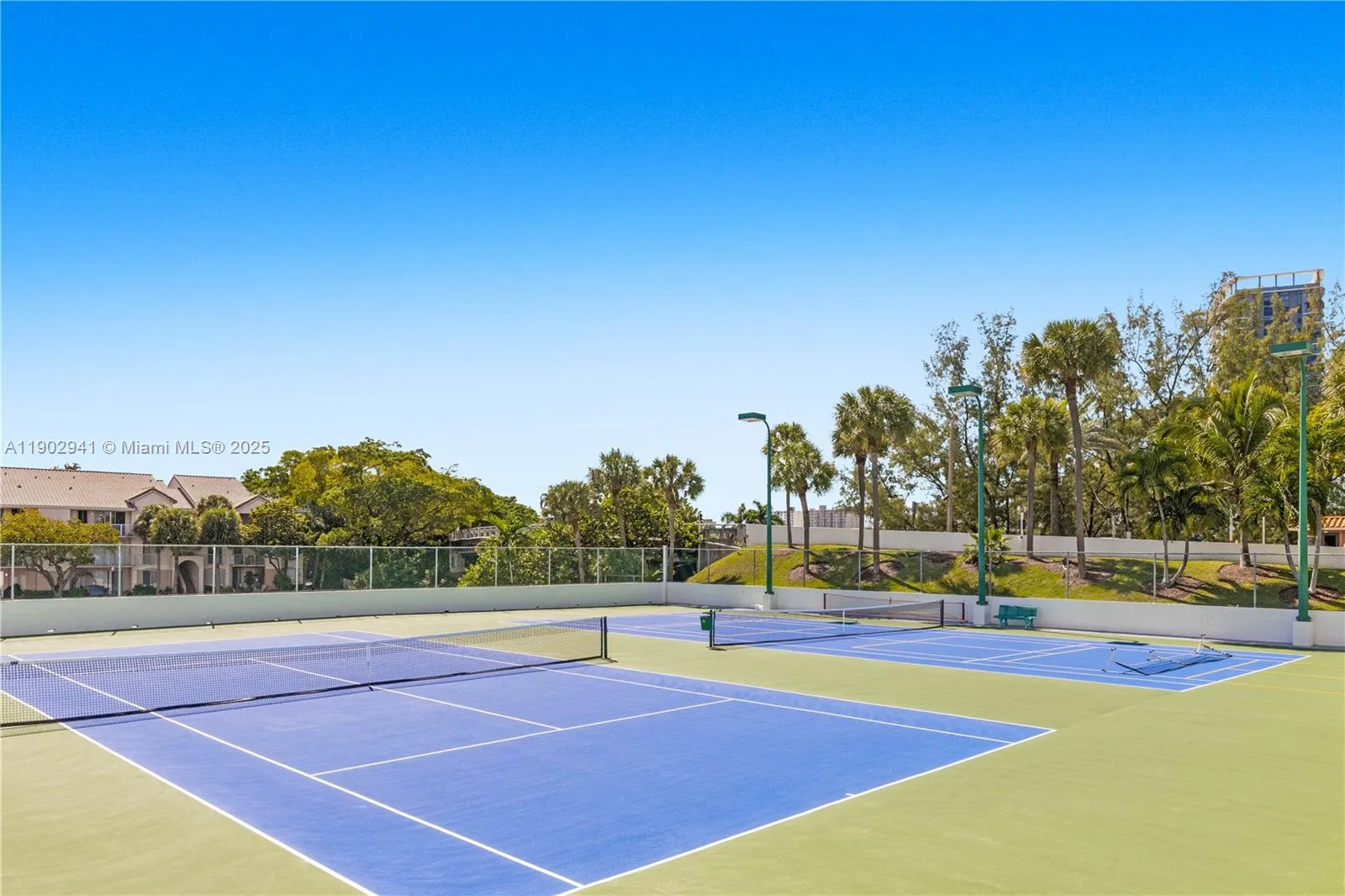 300 Three Islands Blvd, #PH2A