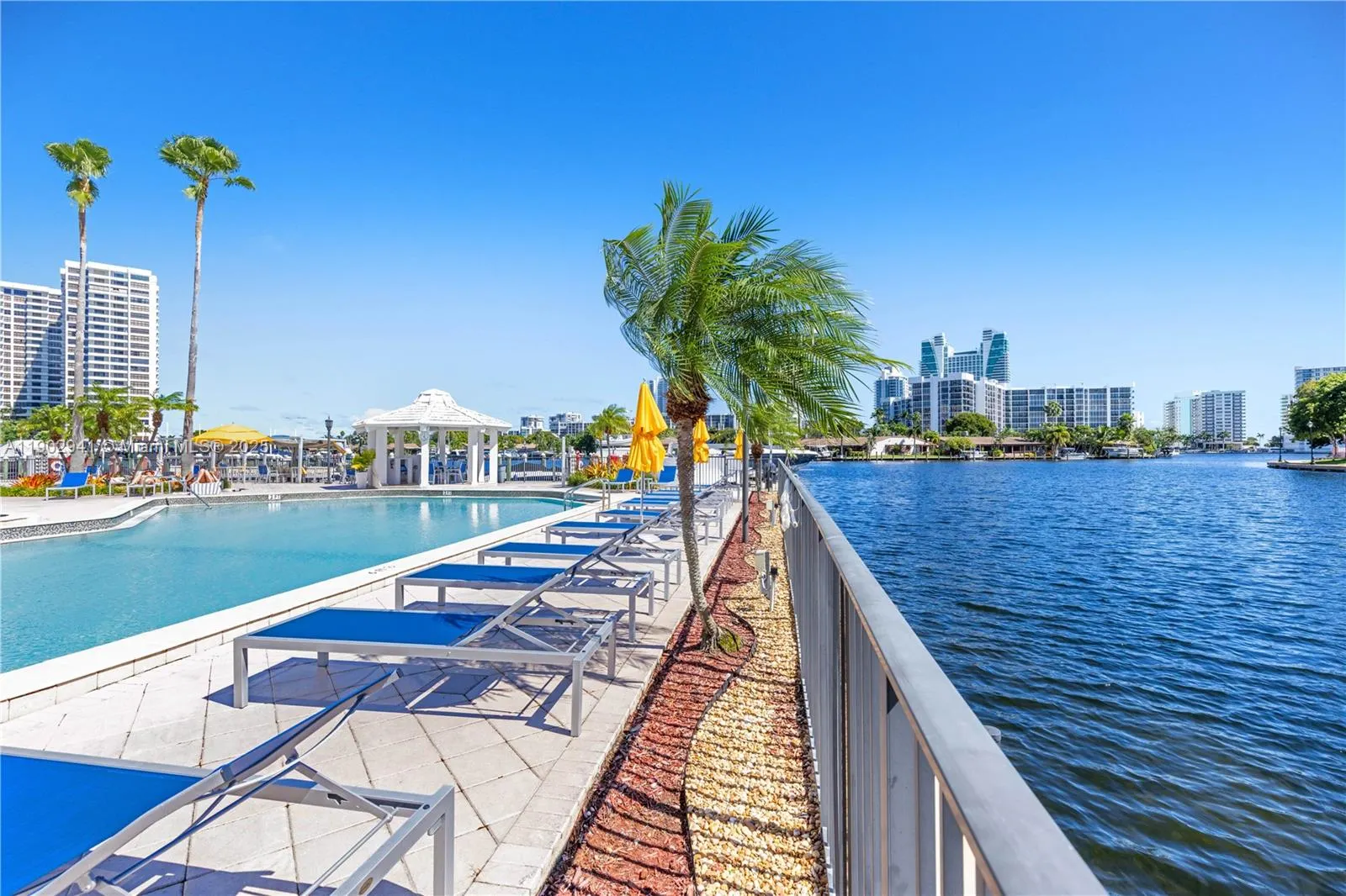 300 Three Islands Blvd, #PH2A