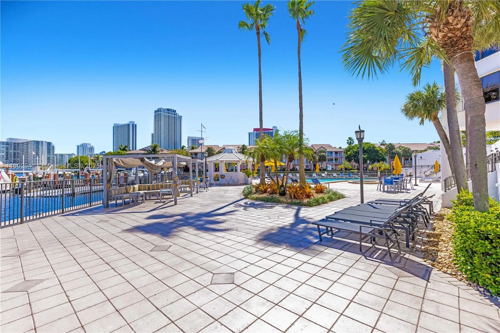 300 Three Islands Blvd, #PH2A