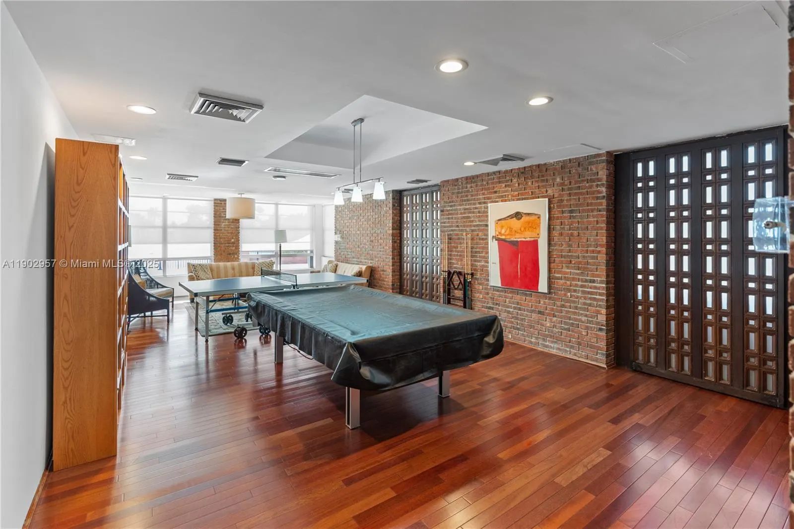 5660 Collins Ave, #2A