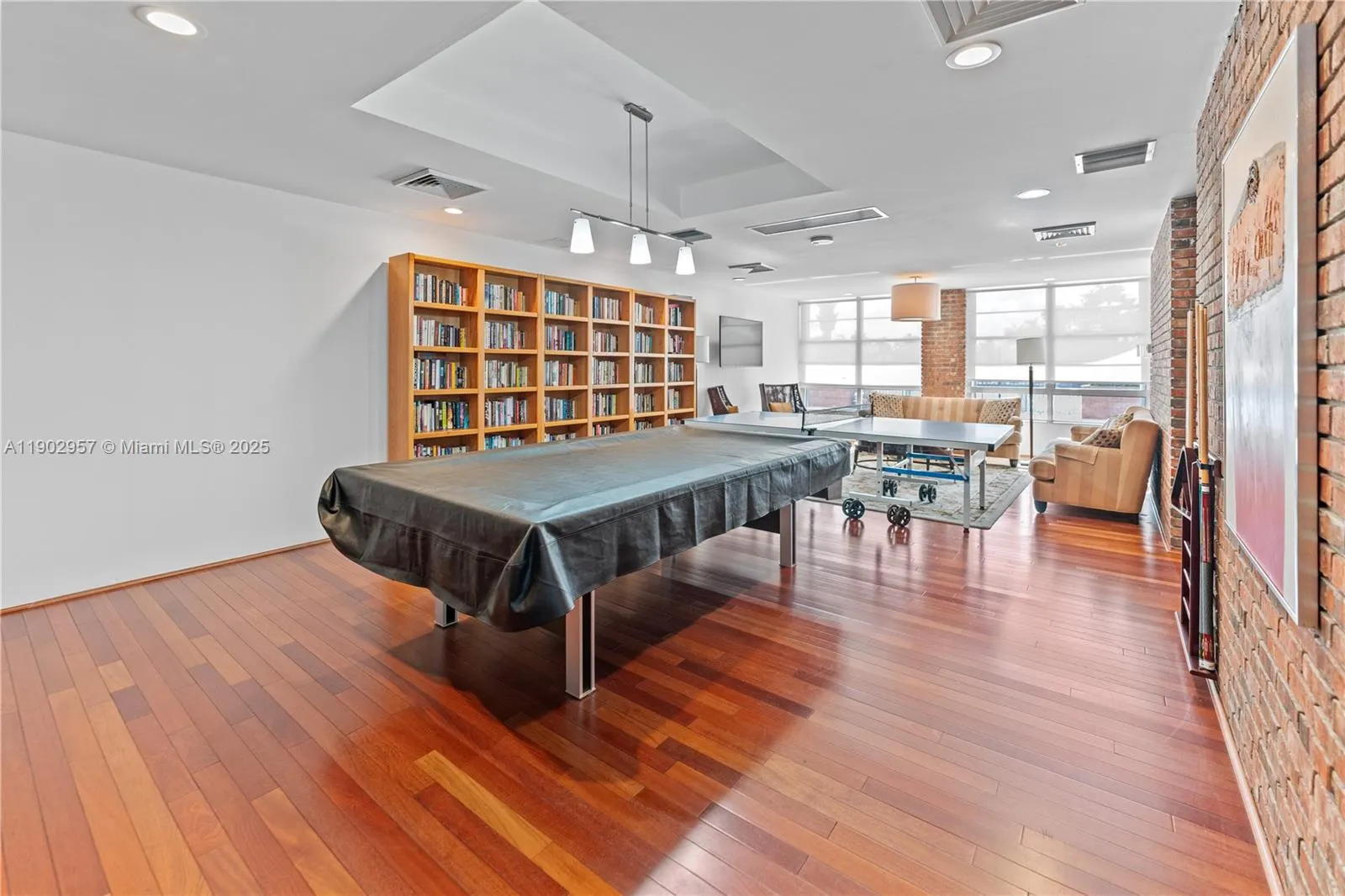 5660 Collins Ave, #2A