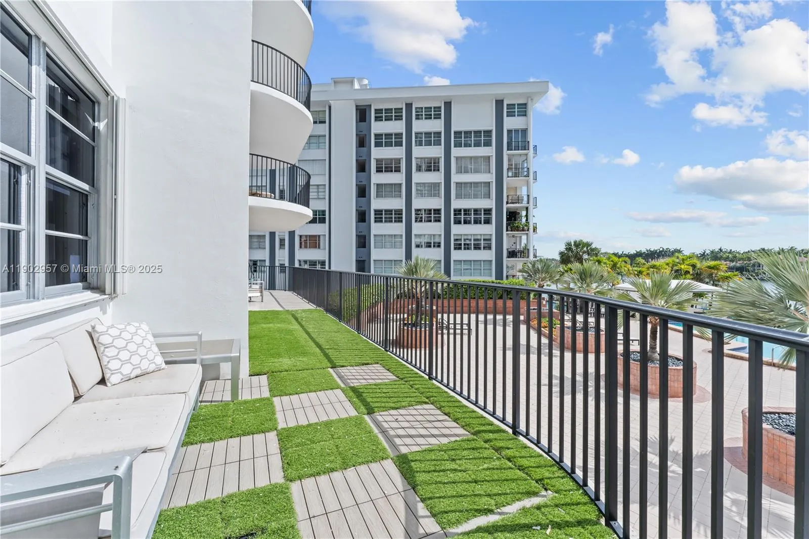 5660 Collins Ave, #2A