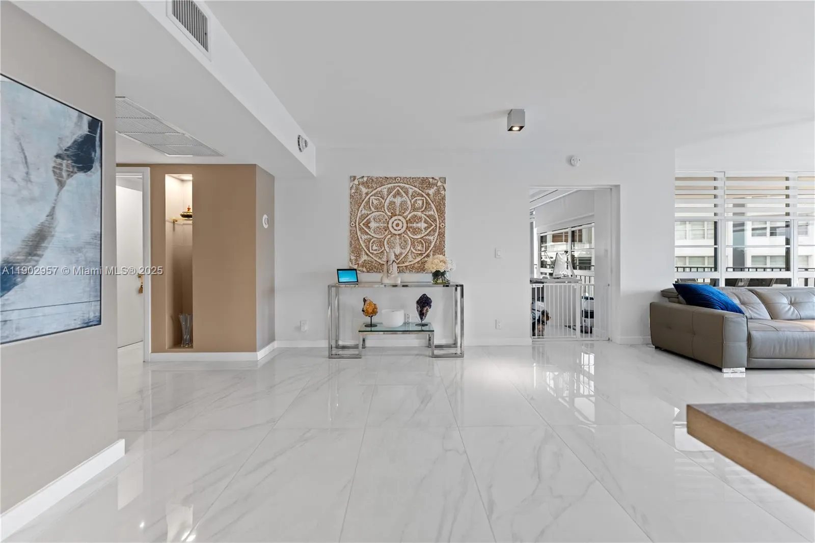 5660 Collins Ave, #2A