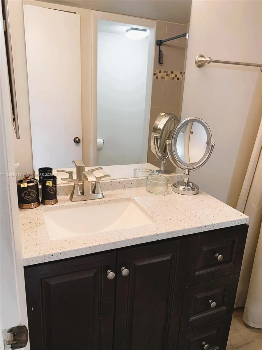 1051 Jefferson Dr, #1051K