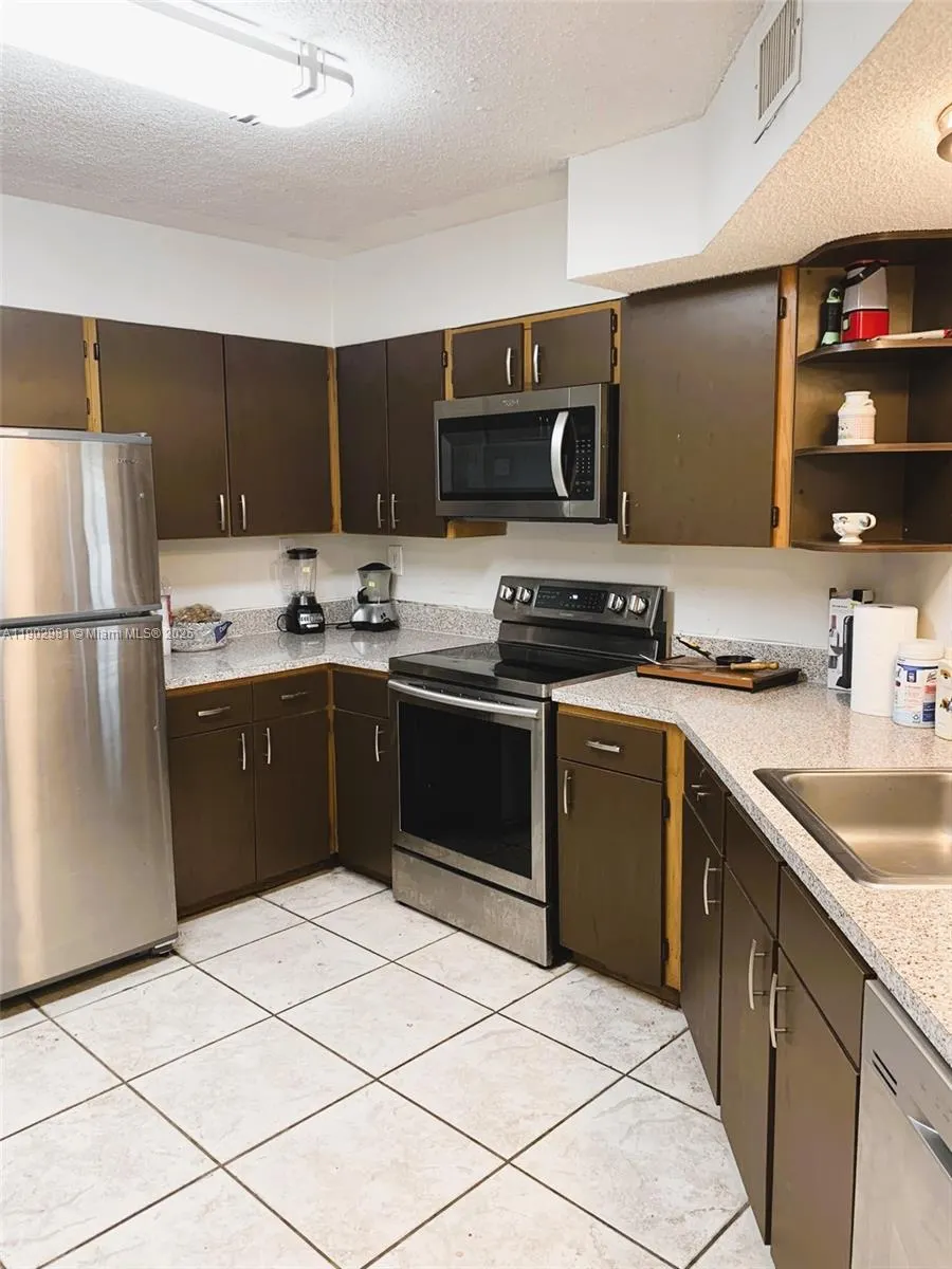 1051 Jefferson Dr, #1051K