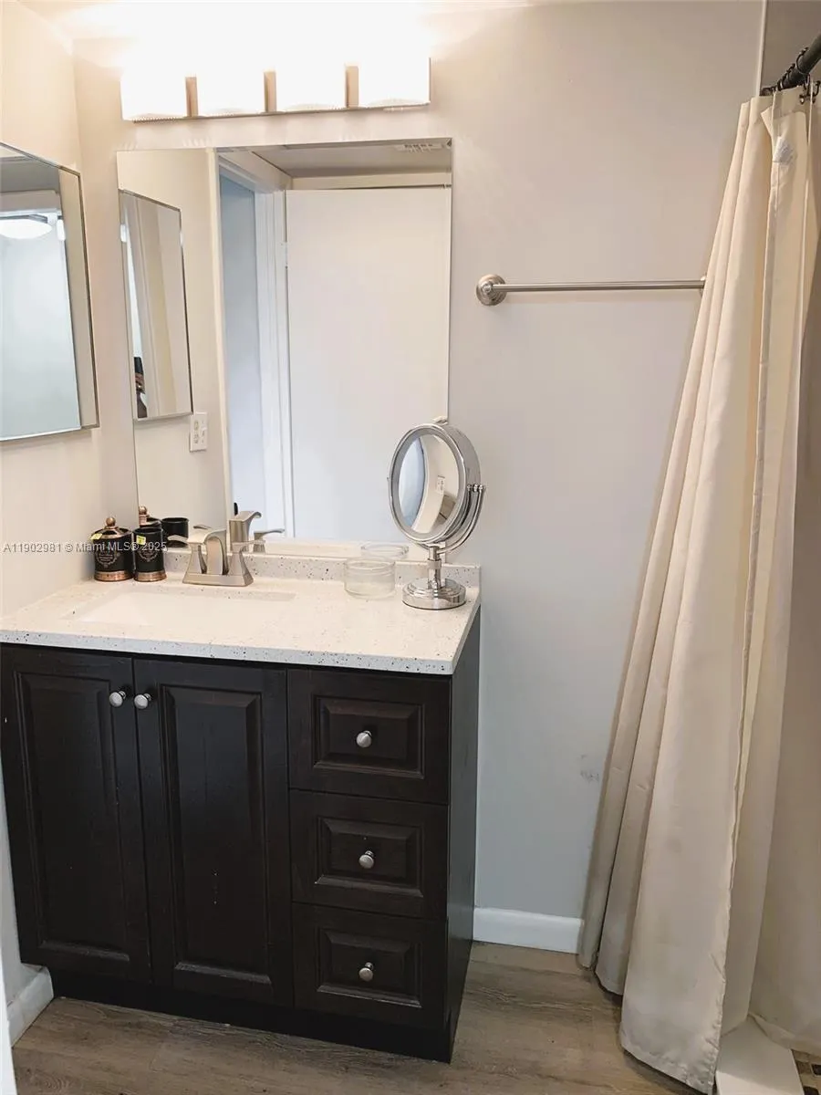 1051 Jefferson Dr, #1051K