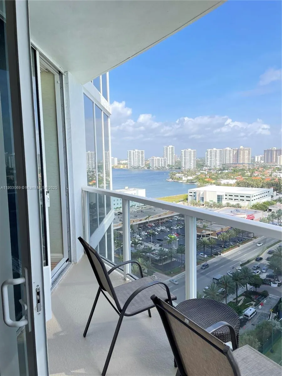 18001 Collins Ave, #2204