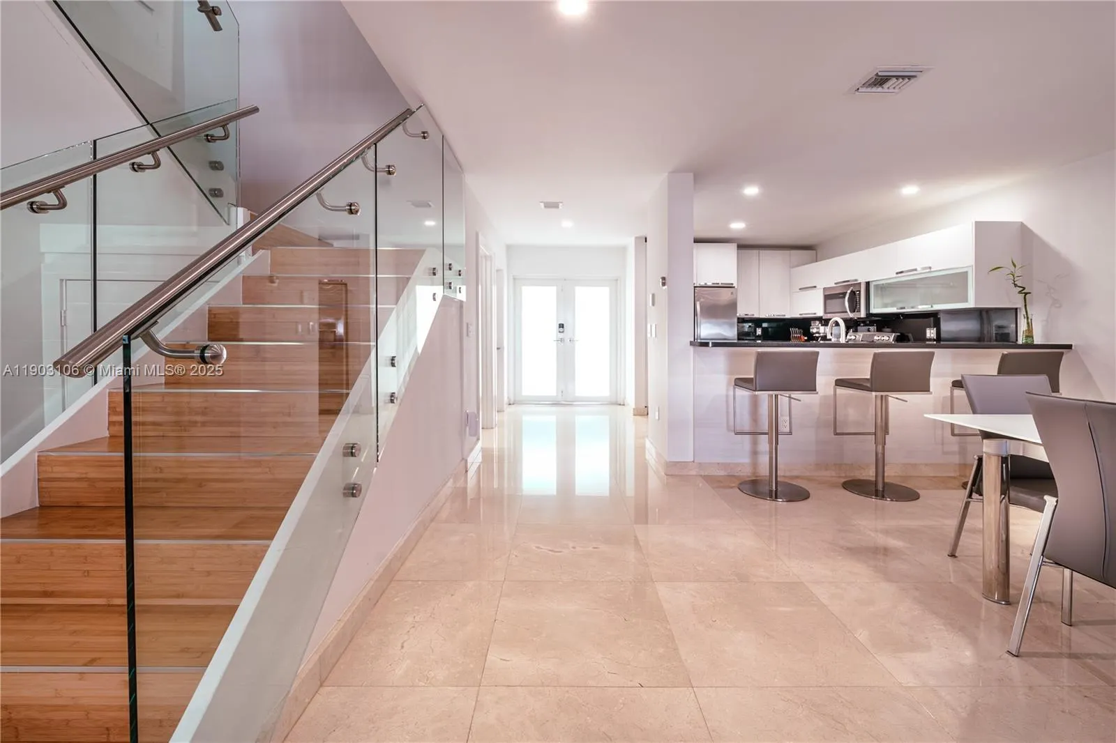 16523 NE 26th Ave, #1B