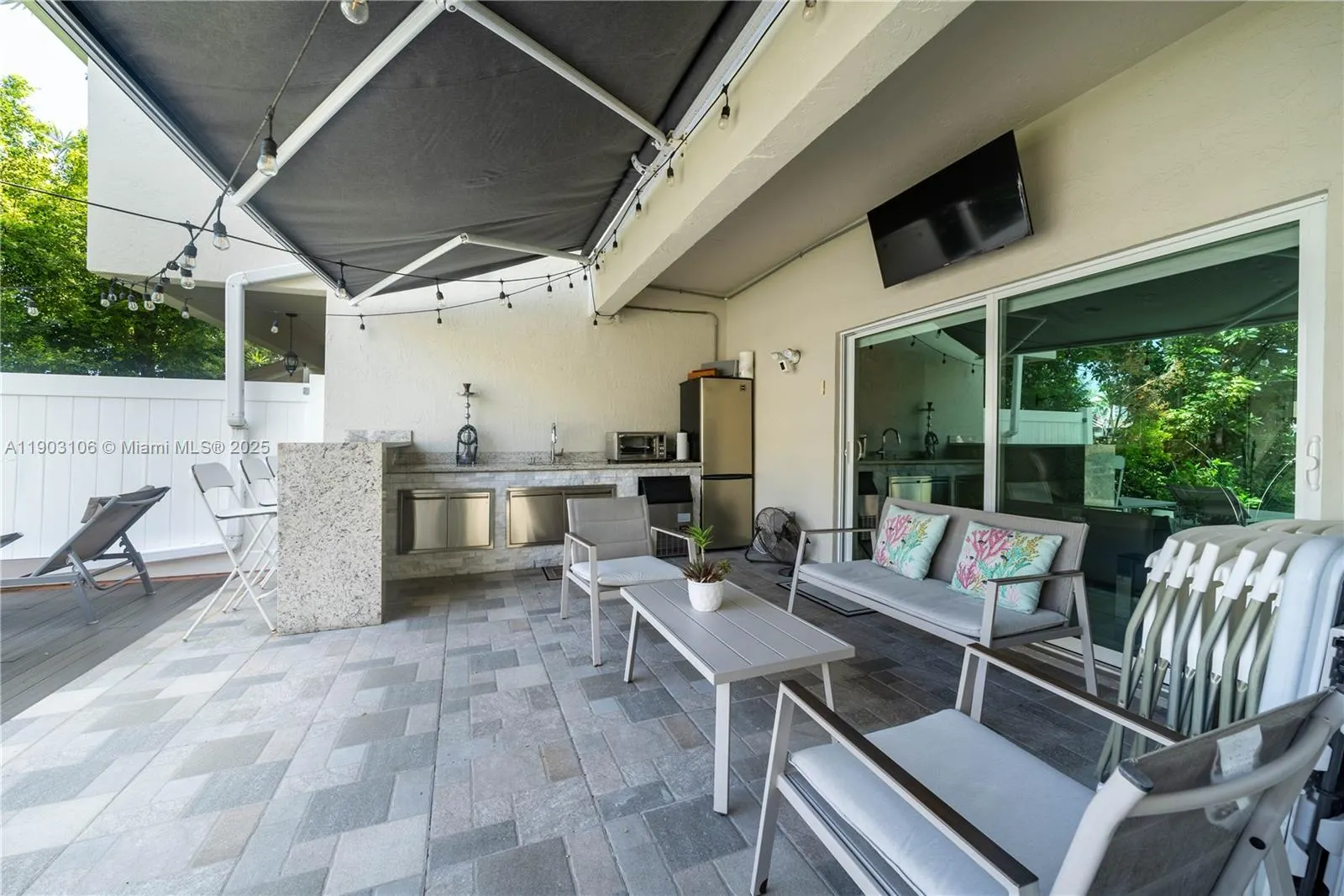 16523 NE 26th Ave, #1B