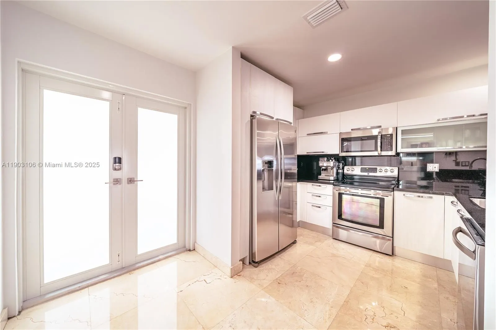 16523 NE 26th Ave, #1B