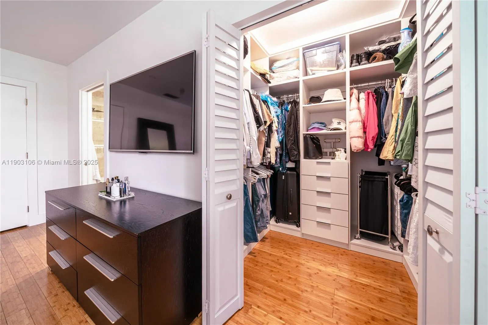 16523 NE 26th Ave, #1B