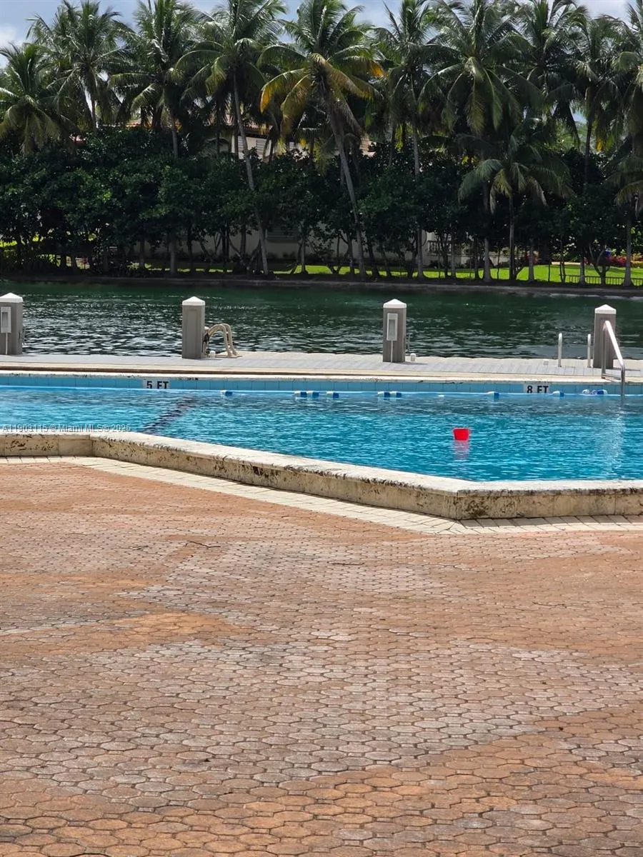 9102 W Bay Harbor Drive, #4-C