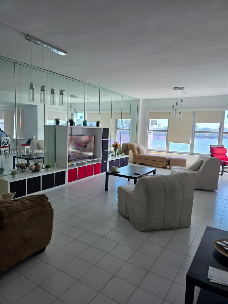 9102 W Bay Harbor Drive, #4-C