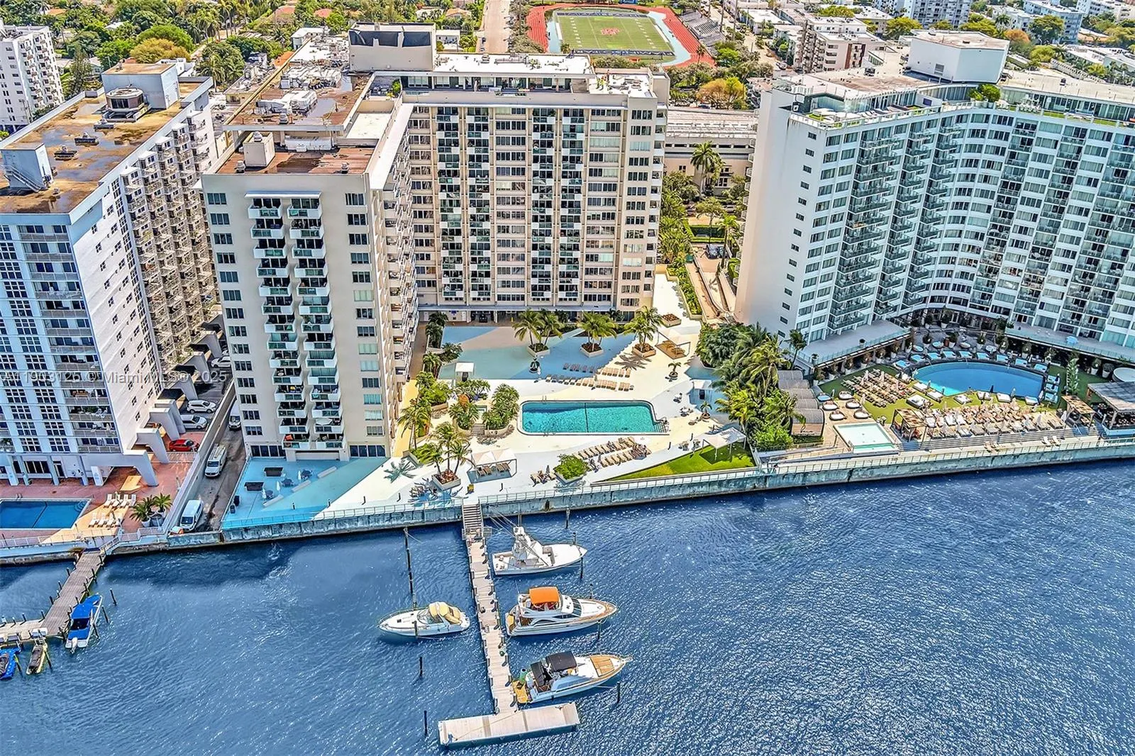 1200 West Ave, #1520