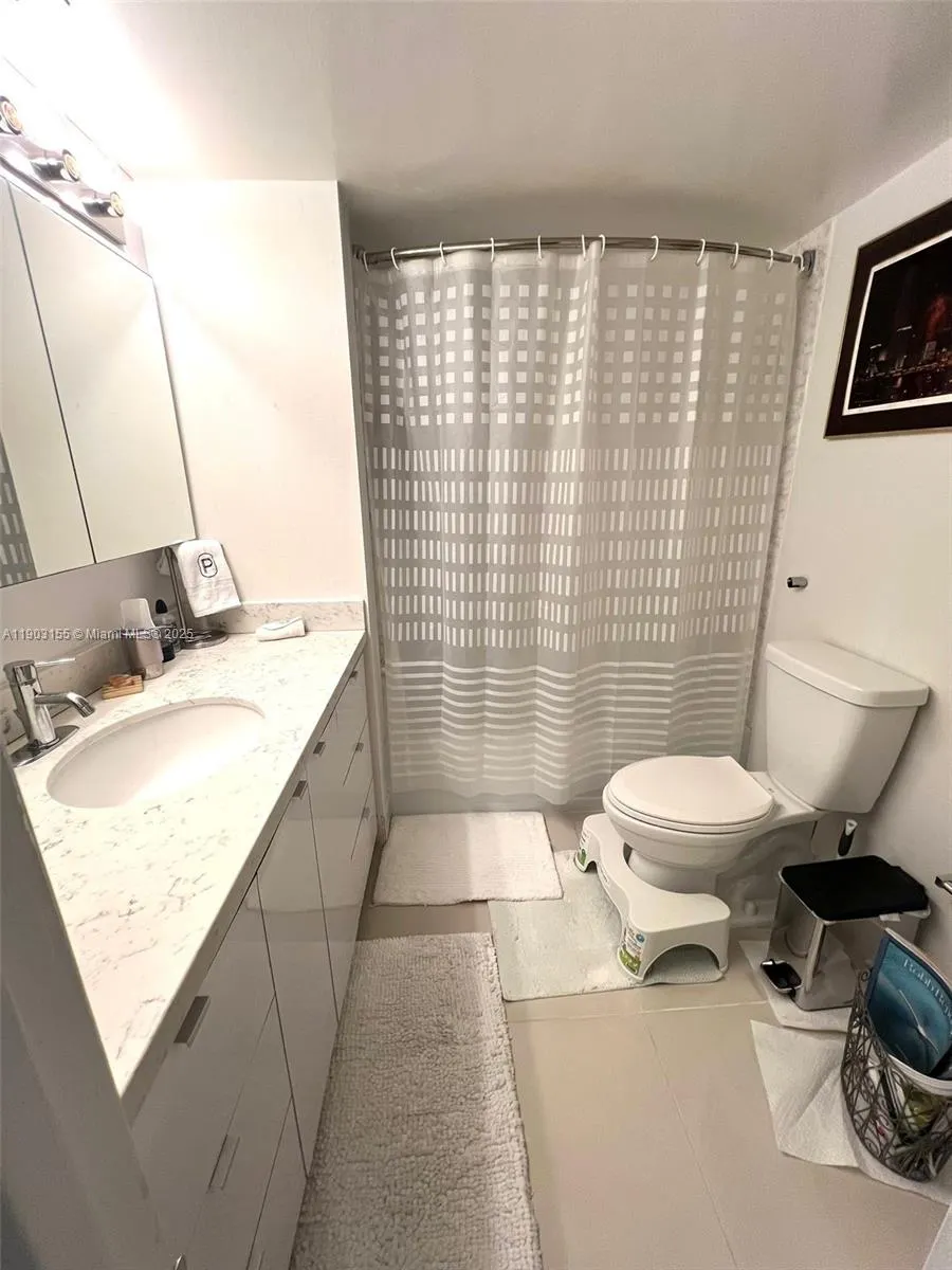 2780 NE 183rd St, #1110