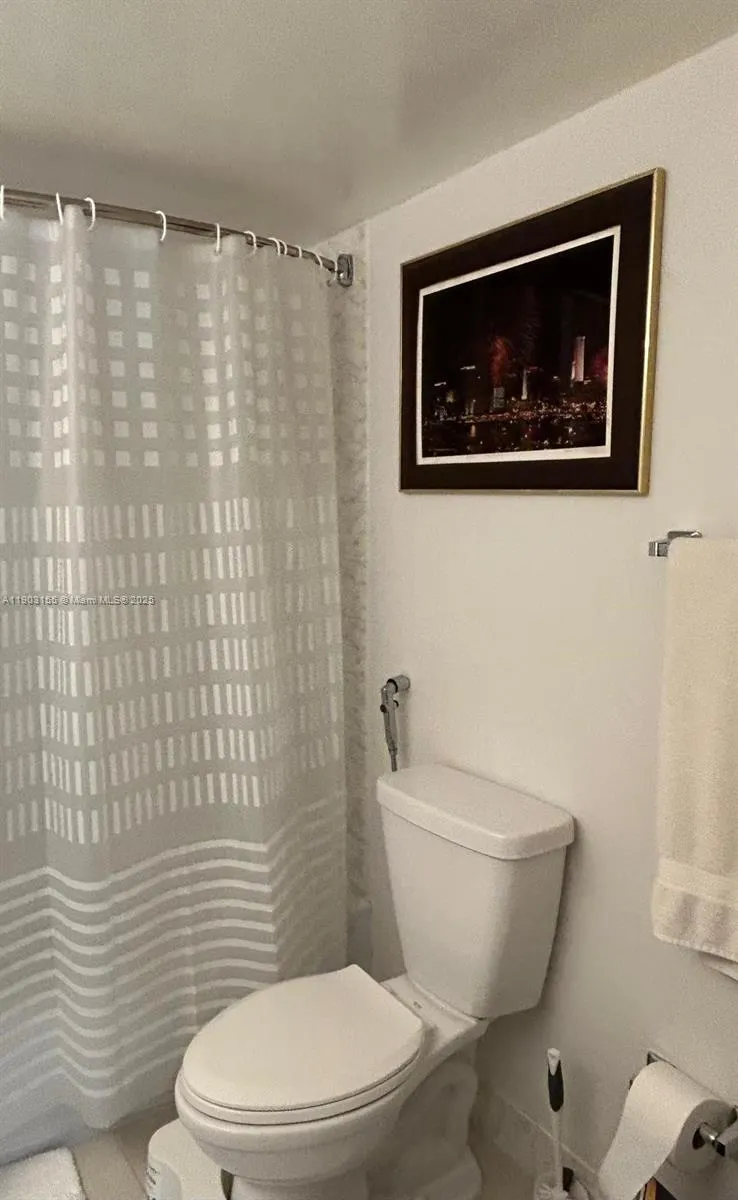 2780 NE 183rd St, #1110