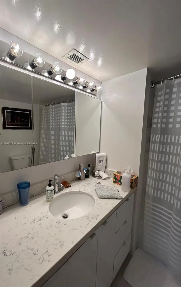 2780 NE 183rd St, #1110