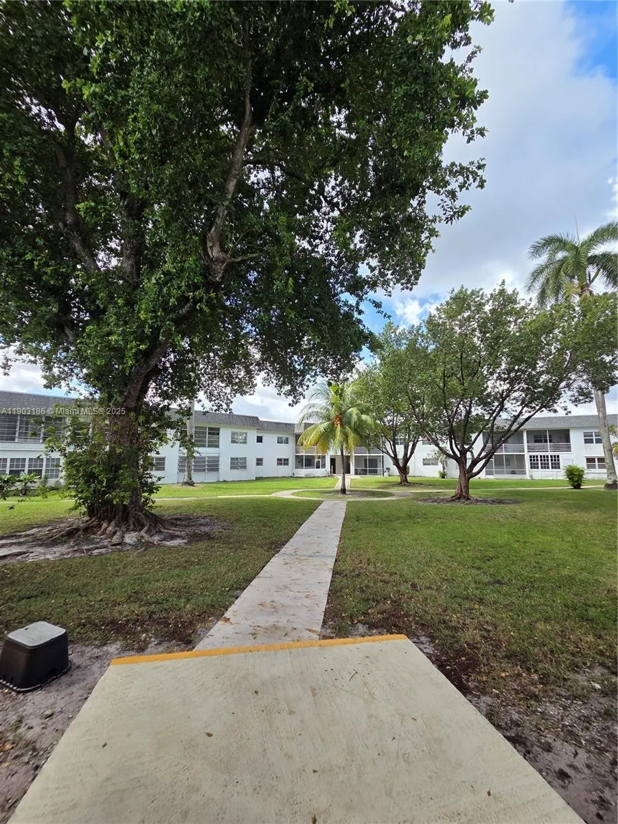 6503 Winfield Blvd, #225-D