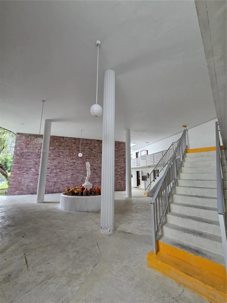 6503 Winfield Blvd, #225-D