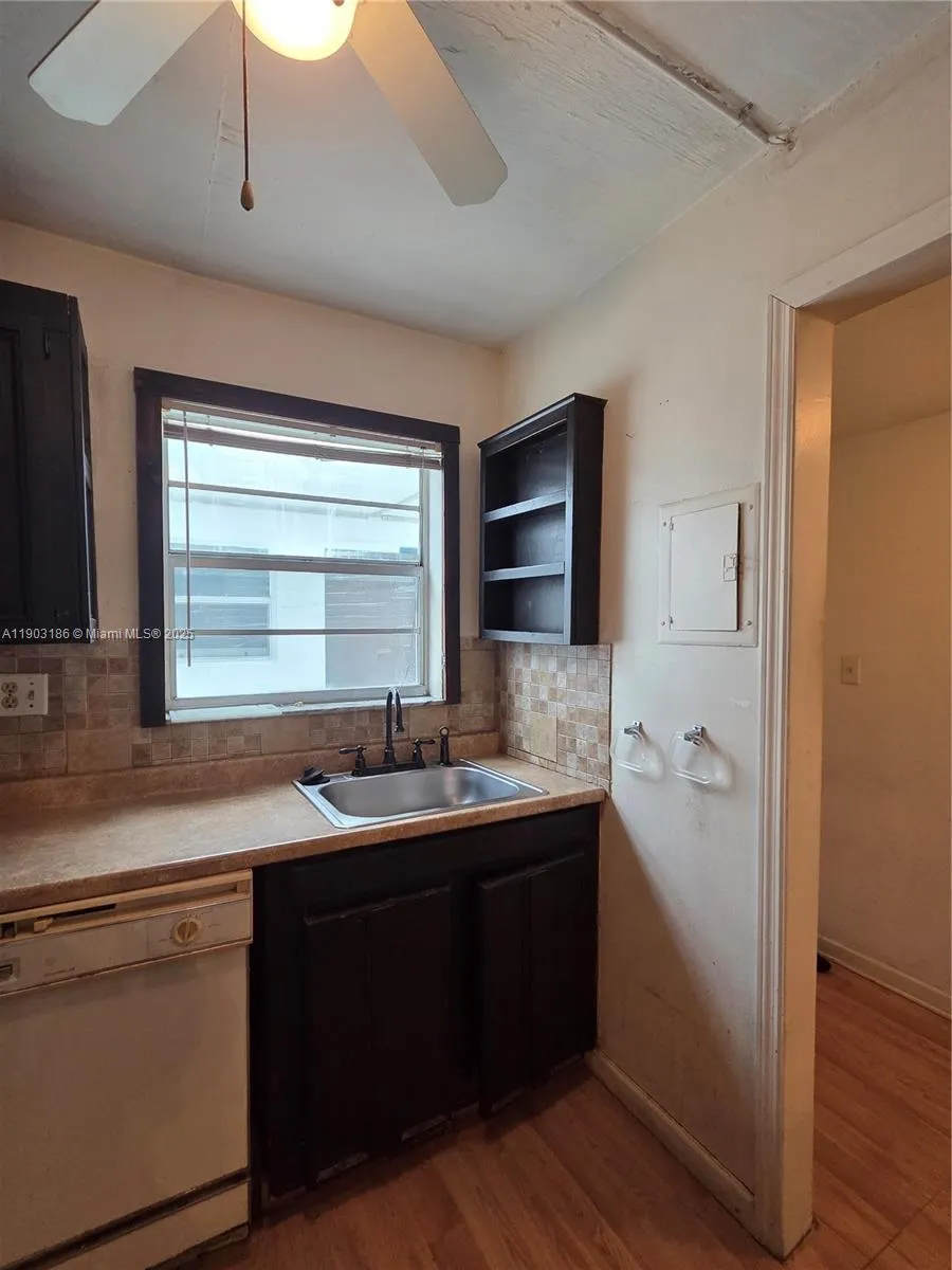 6503 Winfield Blvd, #225-D