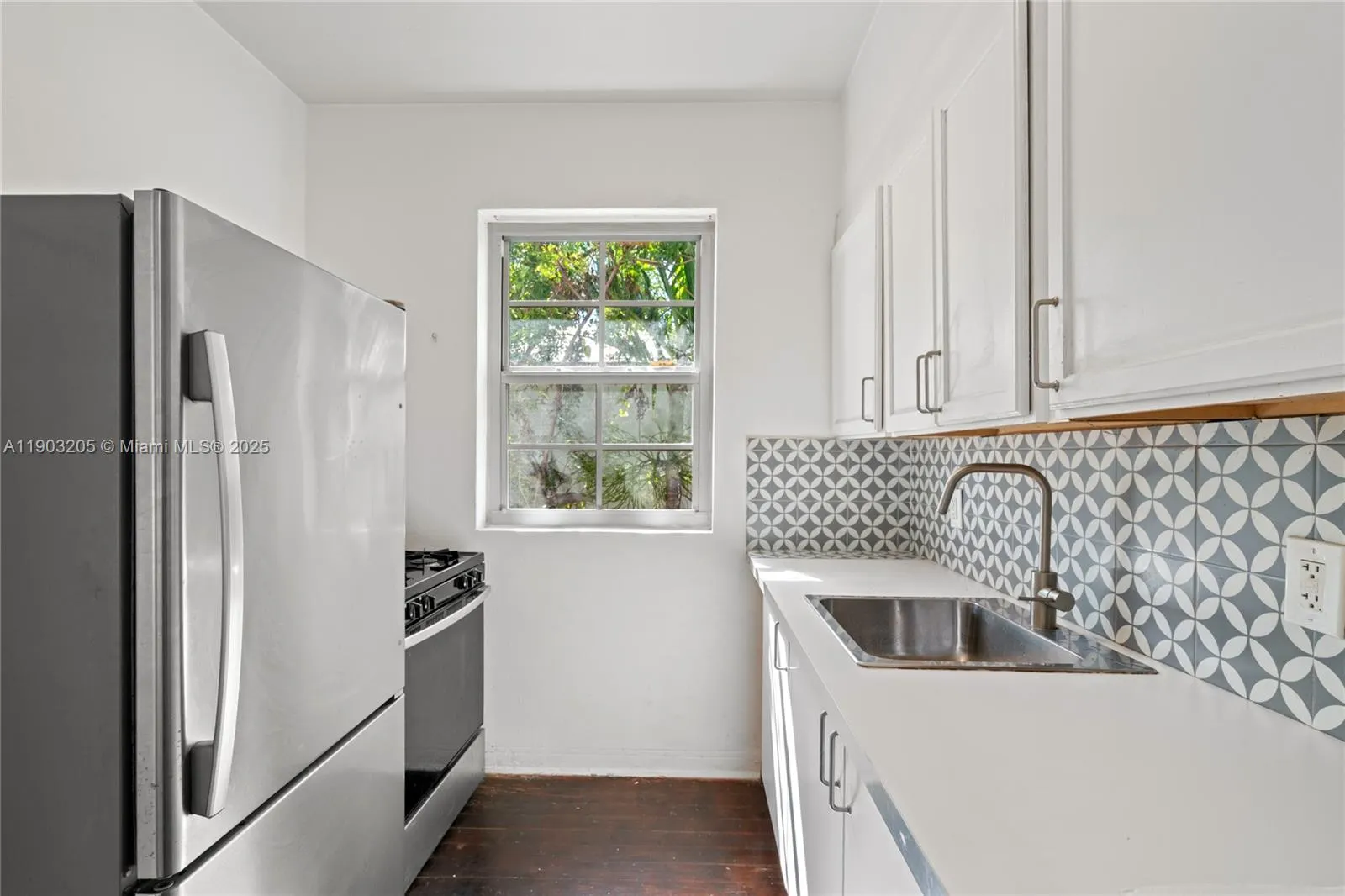 1611 Euclid Ave, #10