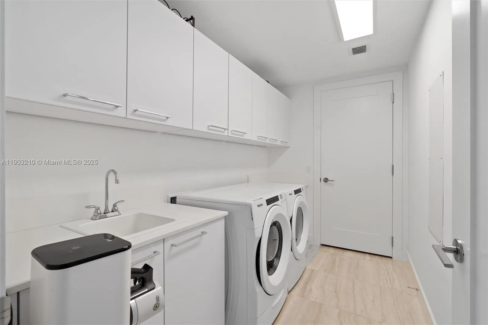 100 E Las Olas Blvd, #3201