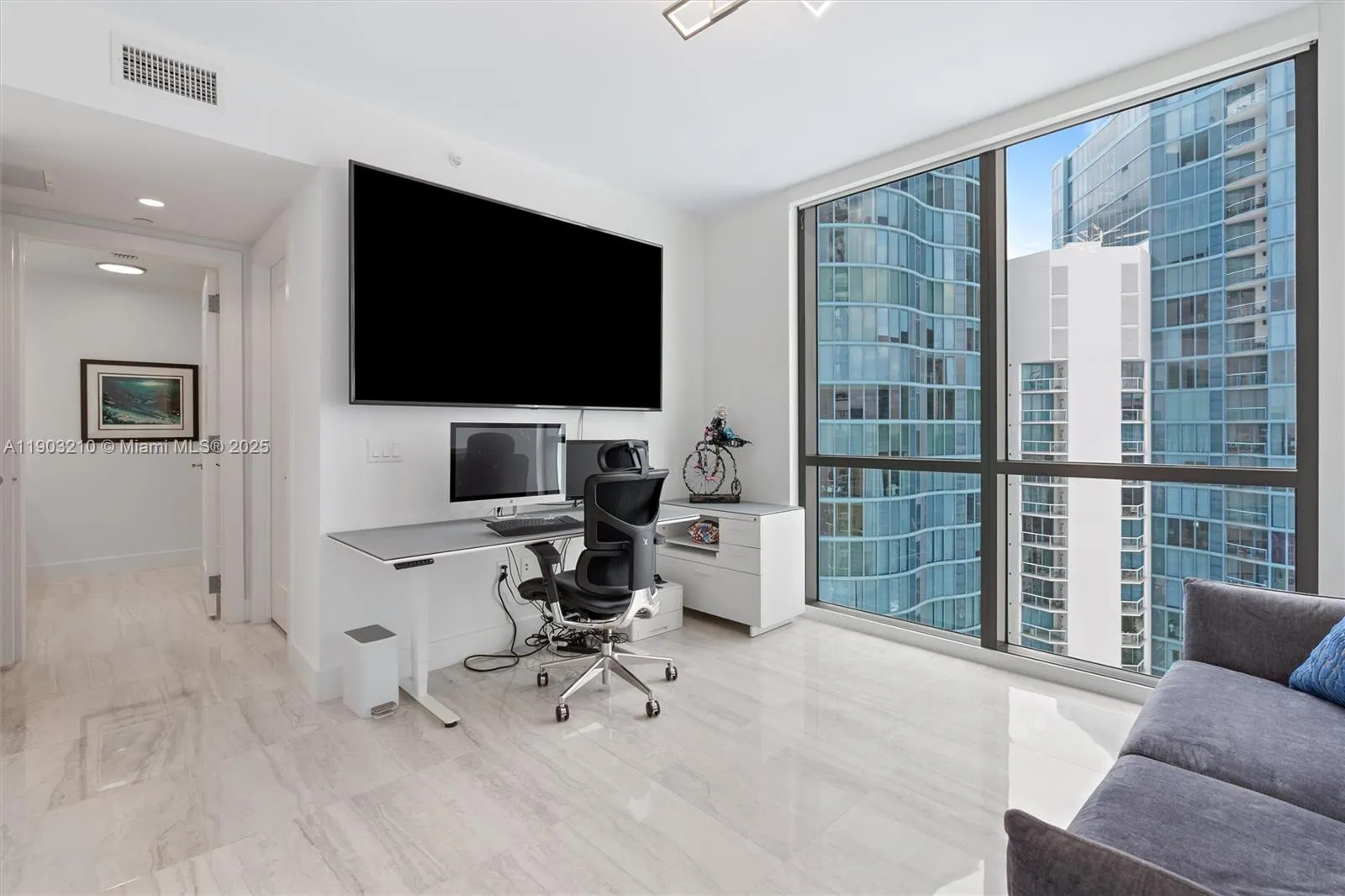 100 E Las Olas Blvd, #3201