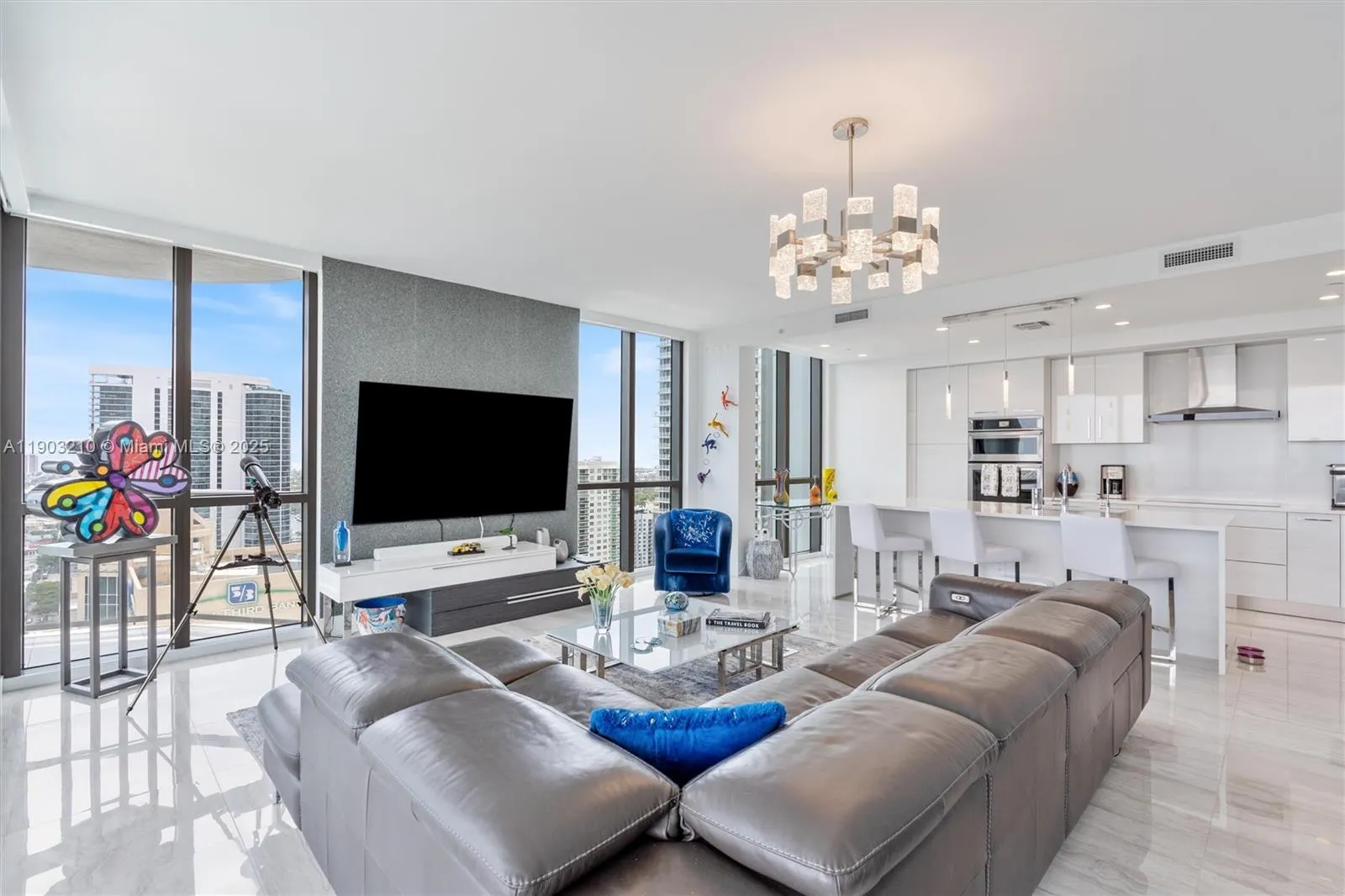 100 E Las Olas Blvd, #3201