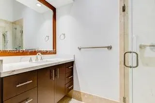 60 Edgewater Dr, #LE