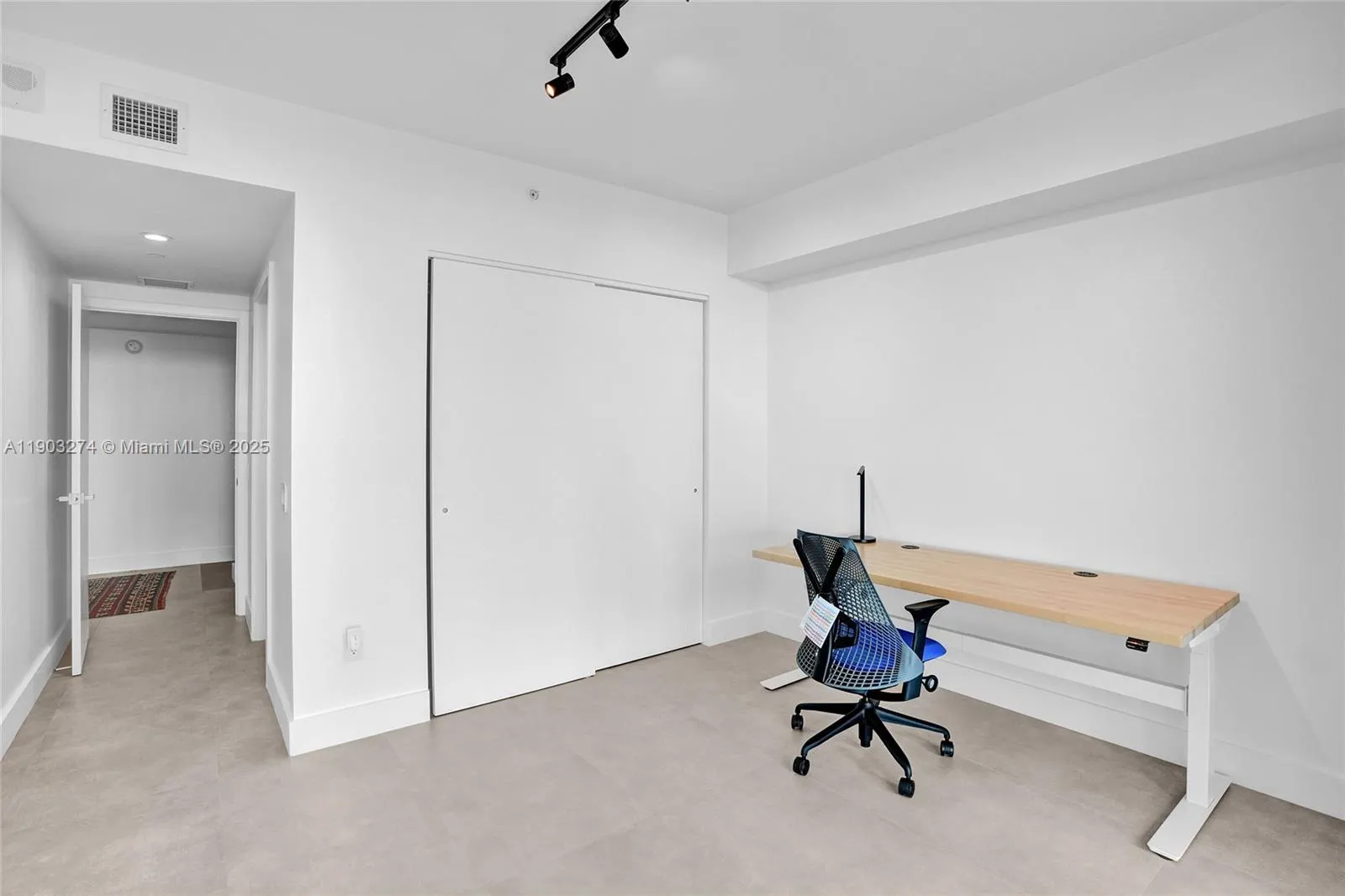 3131 NE 7th Ave, #4203