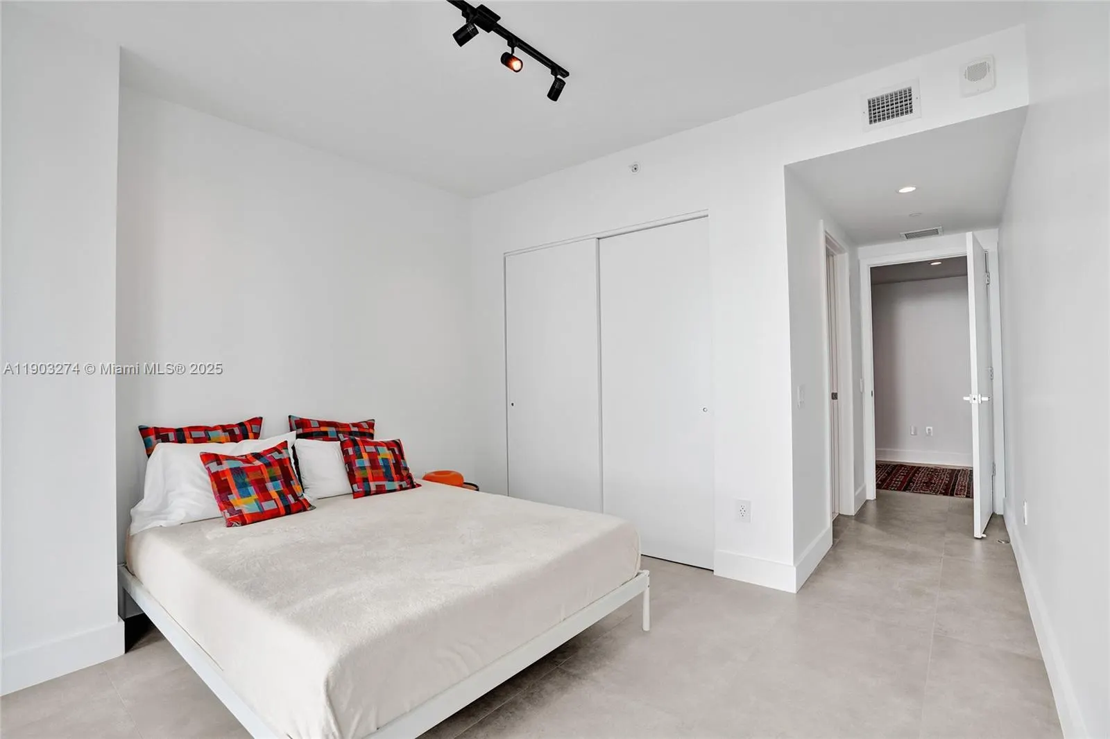 3131 NE 7th Ave, #4203