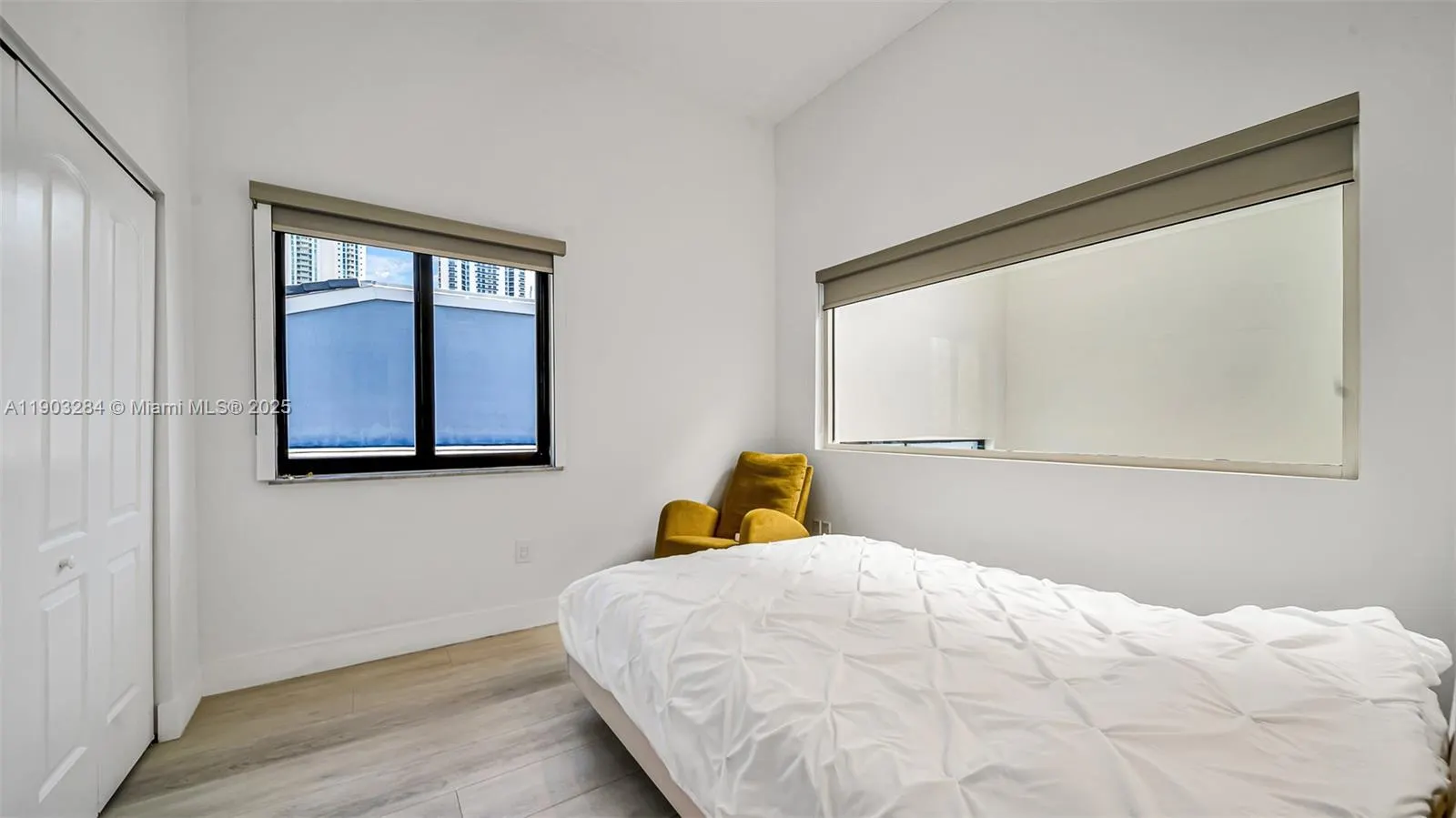 300 Poinciana Dr, #702