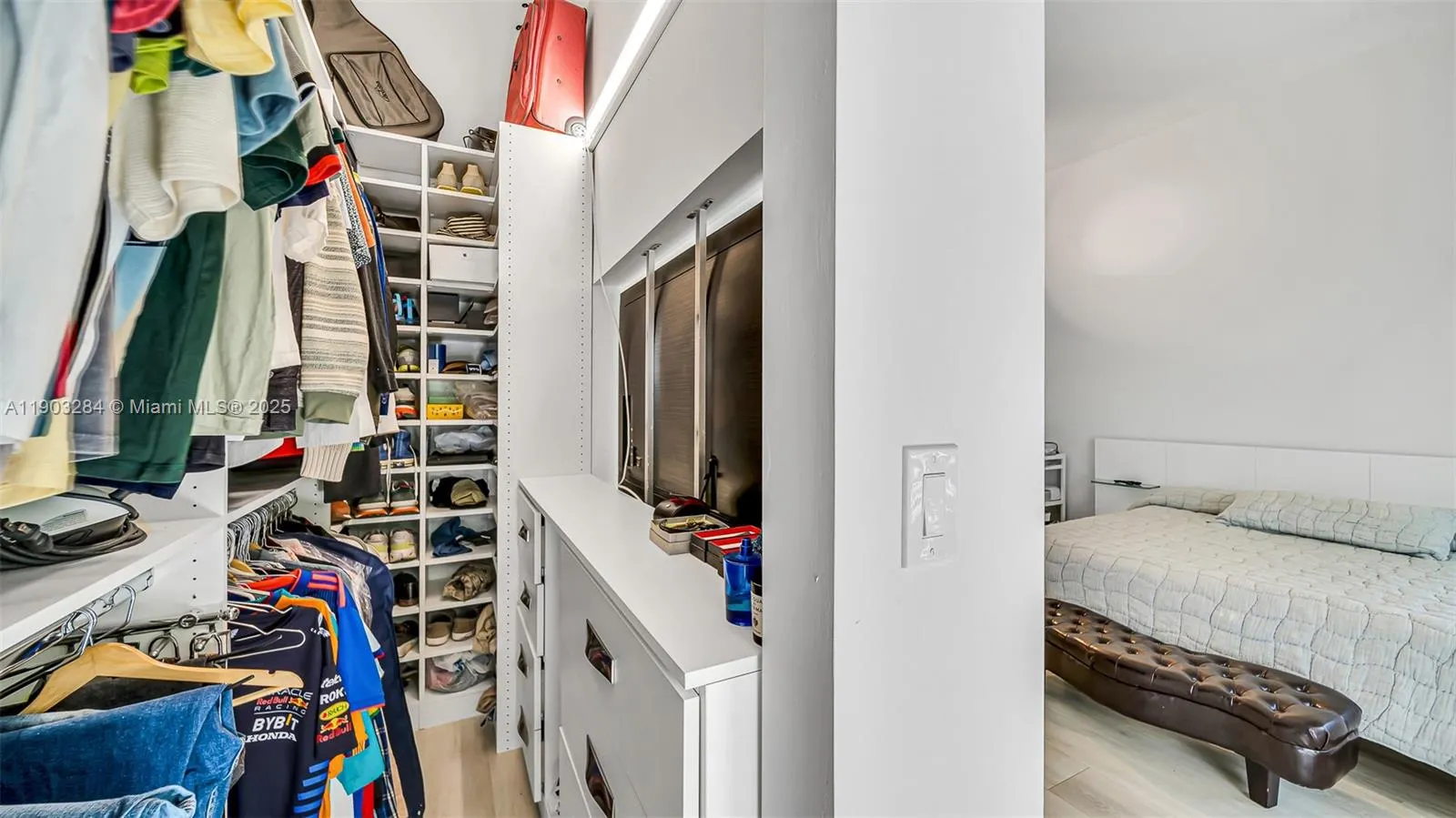 300 Poinciana Dr, #702