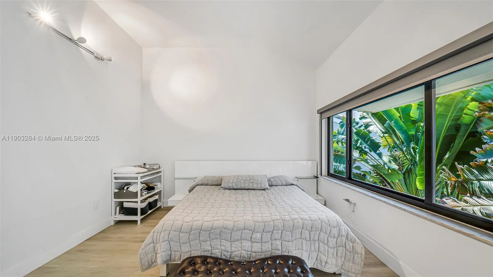 300 Poinciana Dr, #702