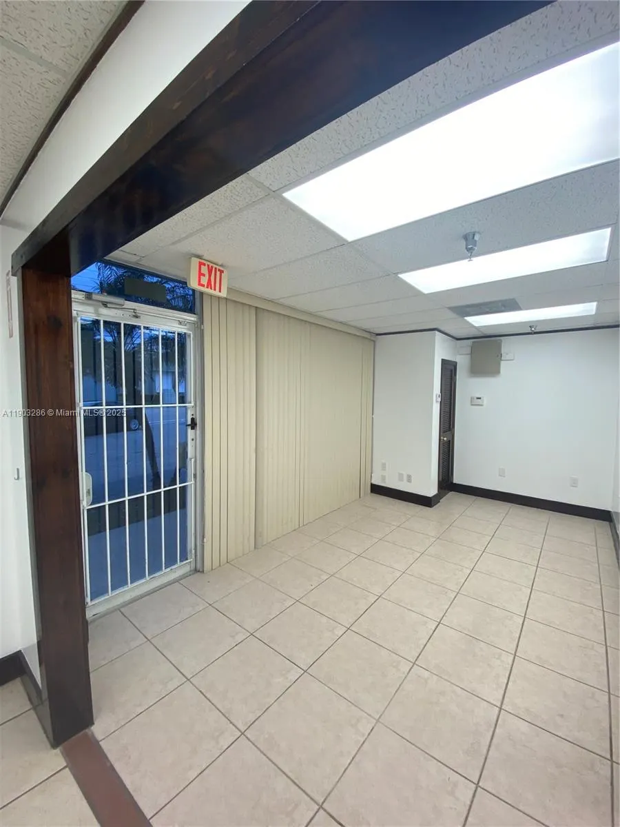 8202 NW 70th St, #6994