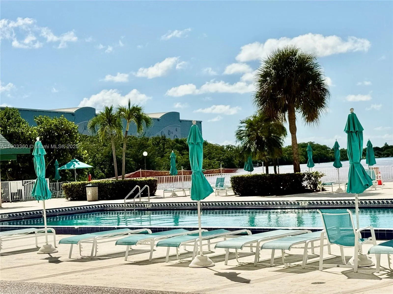 300 Bayview Dr, #1903