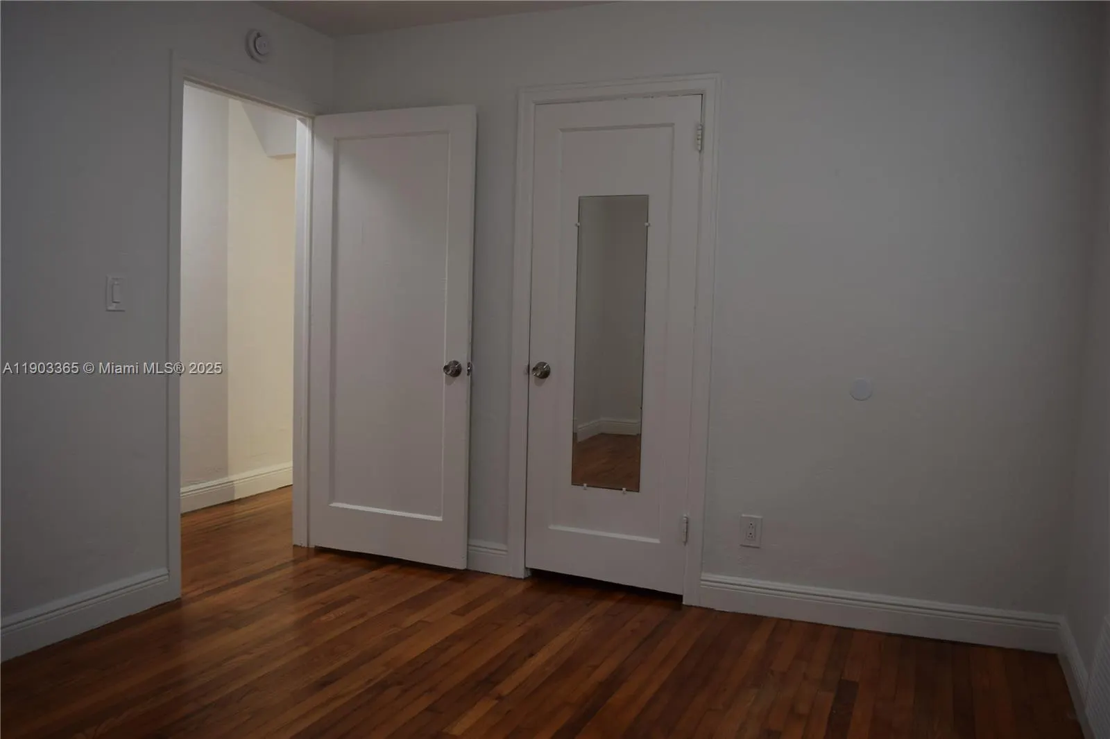 23 Phoenetia Ave, #1