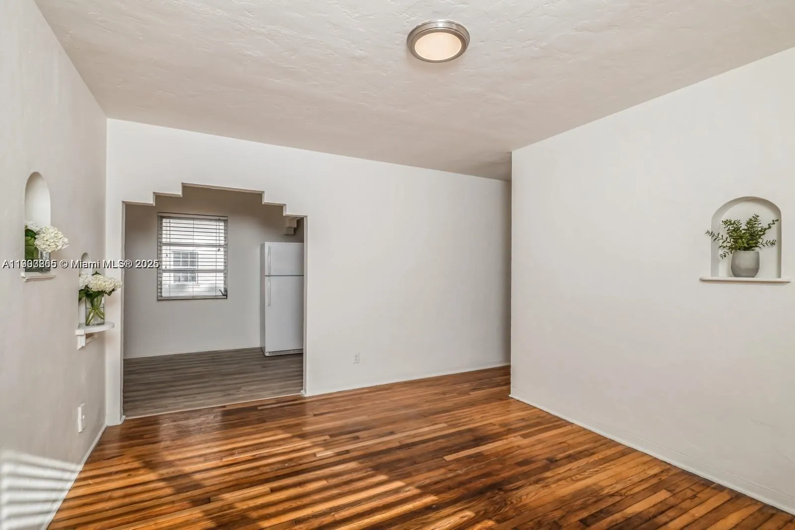 23 Phoenetia Ave, #1