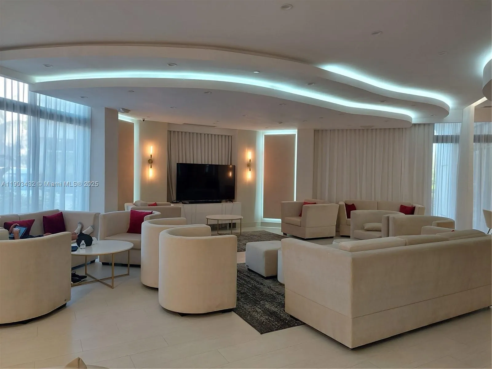 3610 Yacht Club Dr, #1416