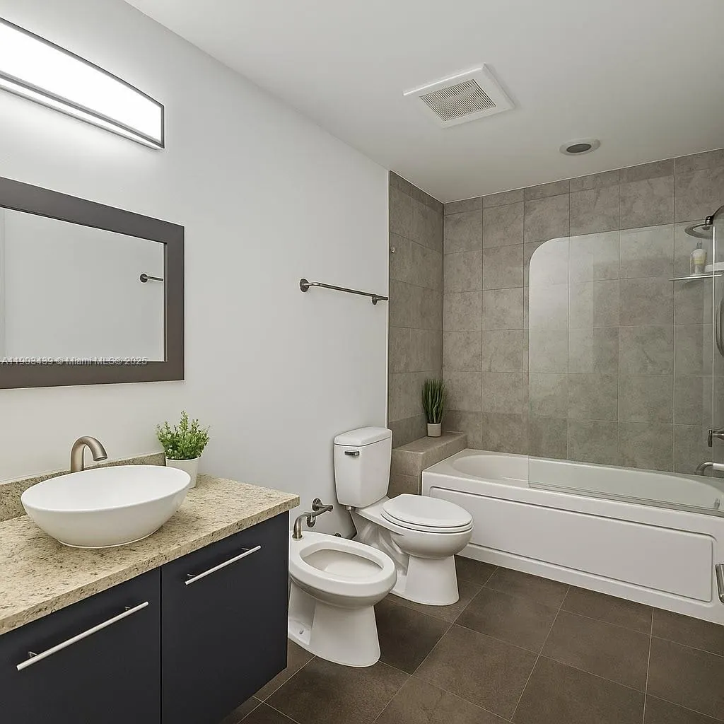 3029 NE 188th St, #324