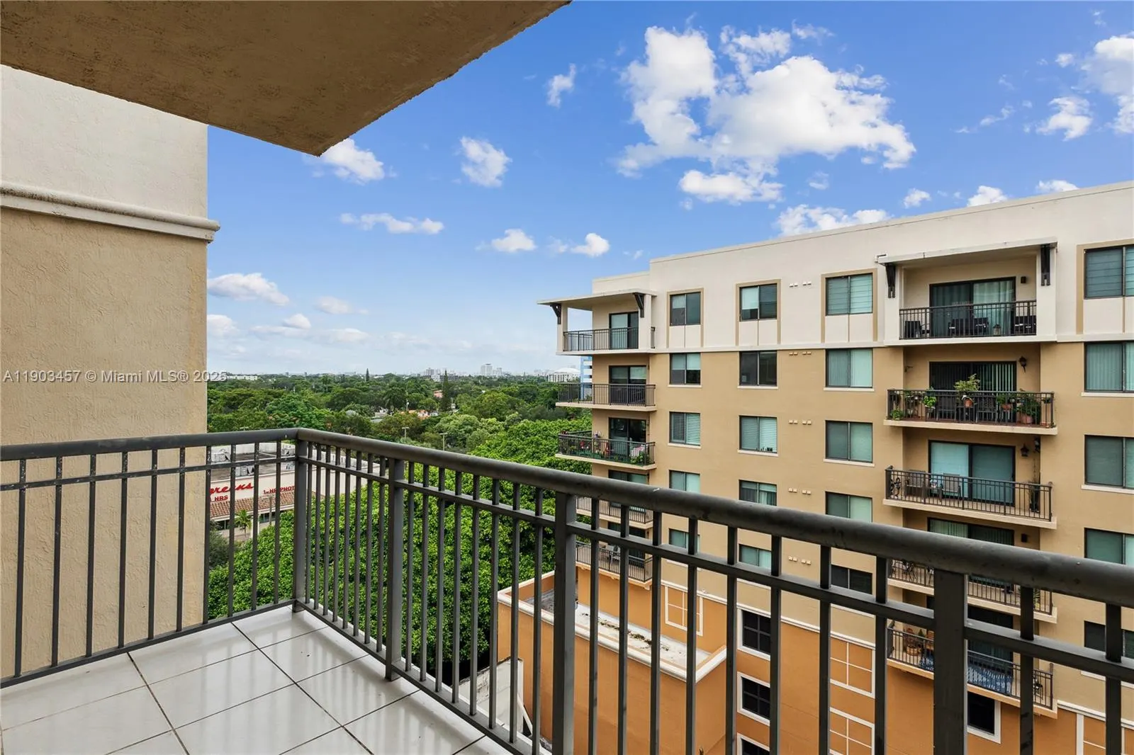 3590 Coral Way, #804