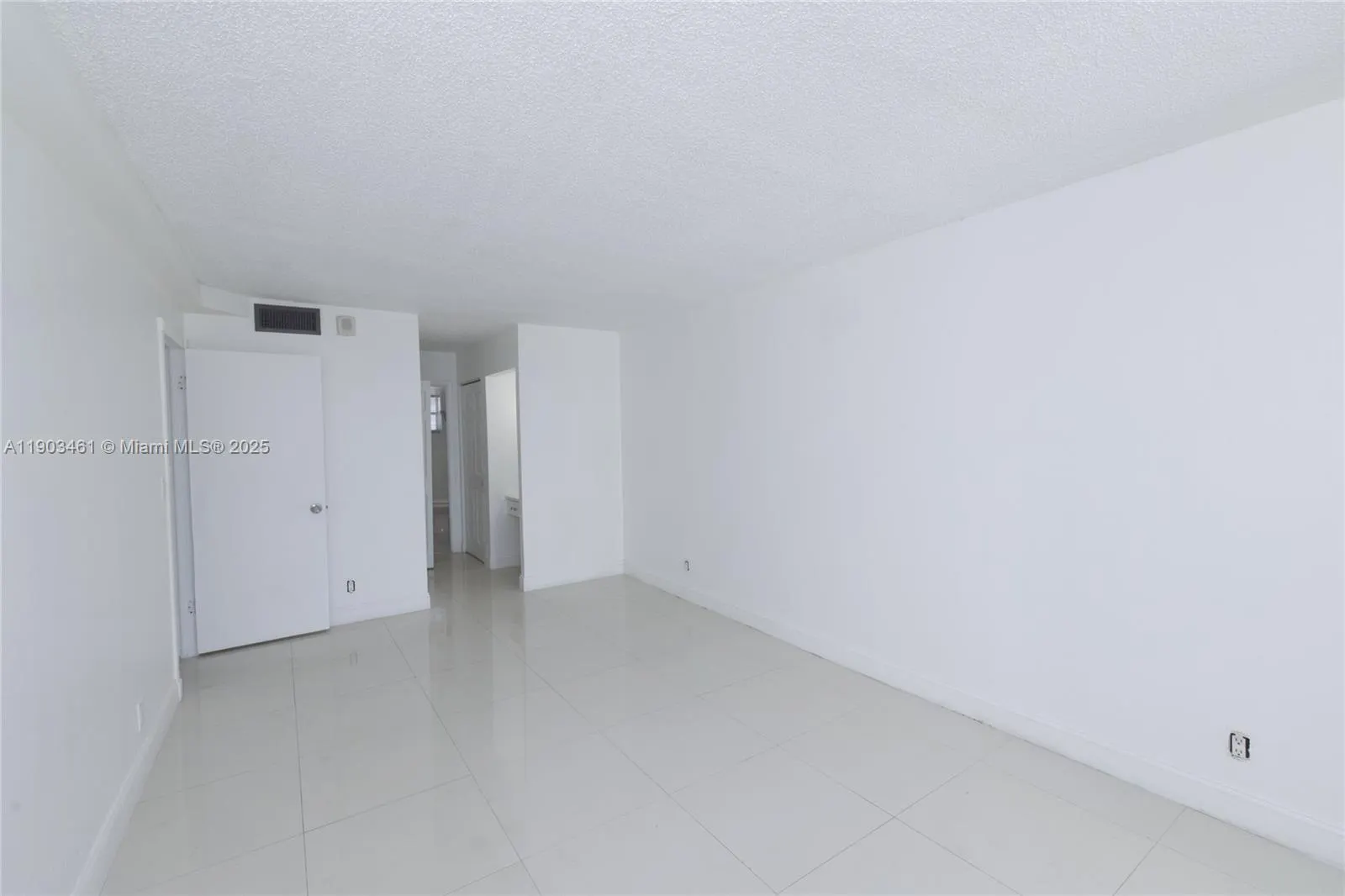 2903 N Miami Beach Blvd, #806