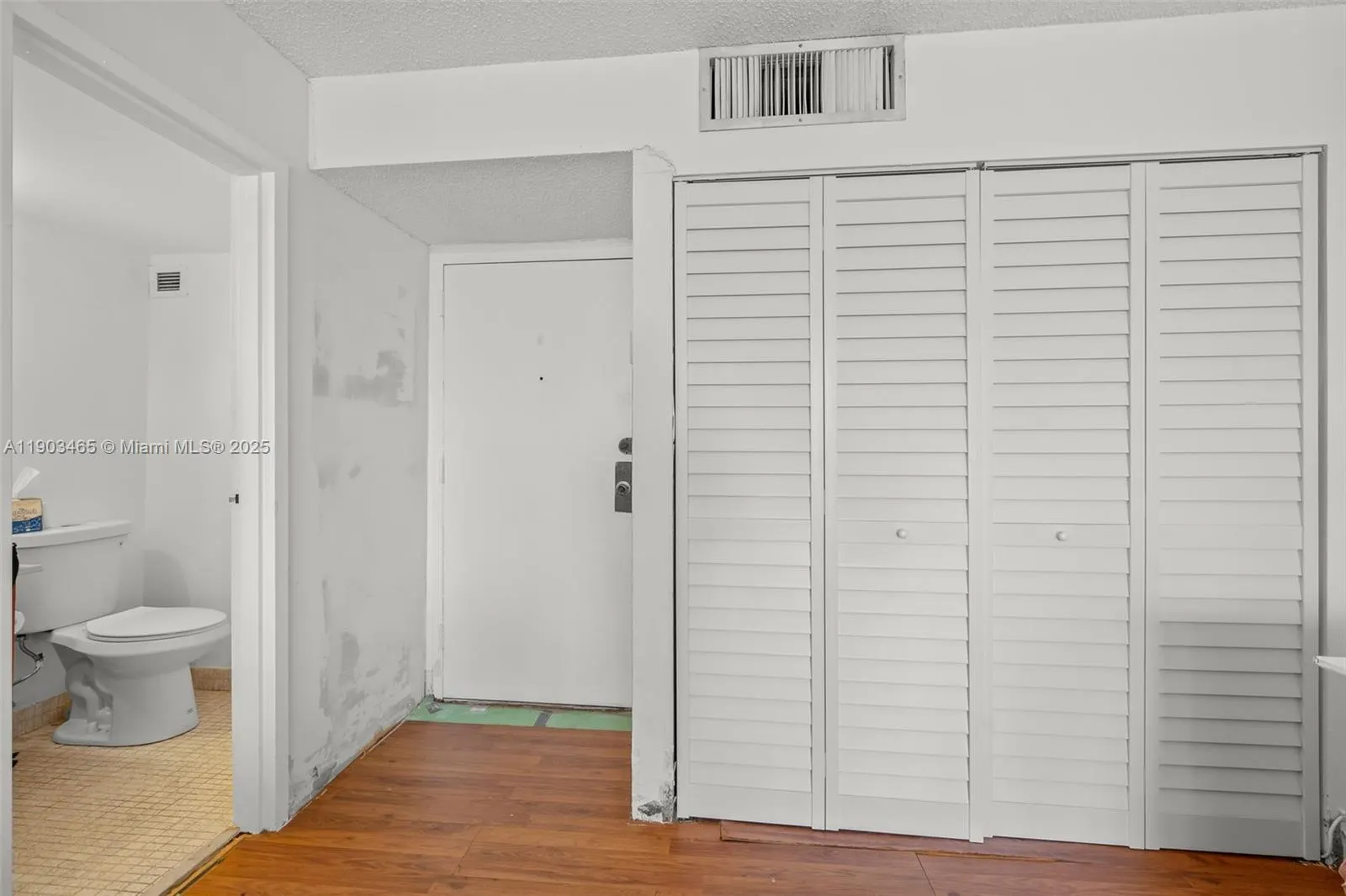 17021 N Bay Rd, #516