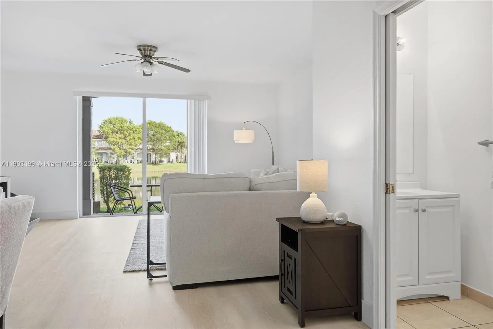 8231 SW 29th St, #103